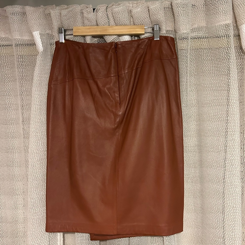 White House Black Market beautiful 100% Leather Pencil Skirt - Brown - Picture 3 of 11